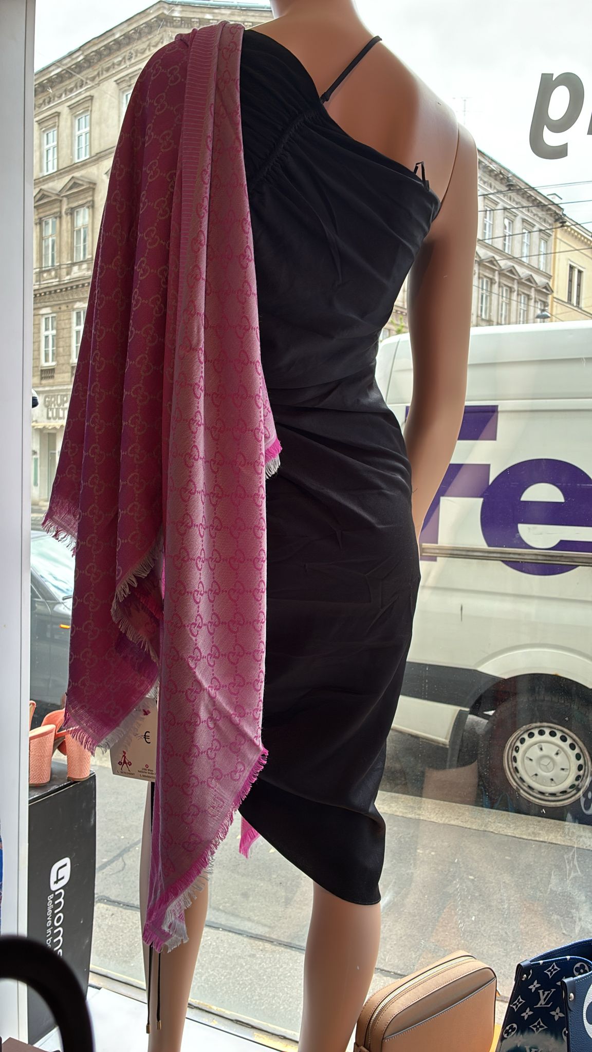 Outfit Secondo WhatsApp photo 15